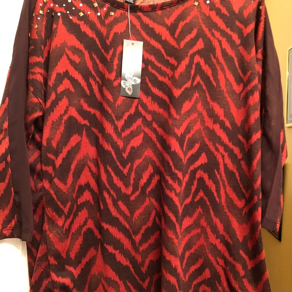 Top - Picture 3 of 4